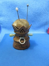 Pique-aiguilles + mètre de