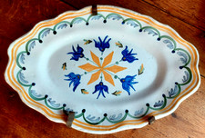 PLAT EN FAIENCE DE NEVERS ?-