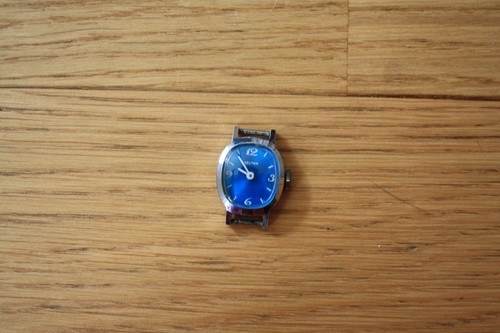 Montre quartz femme fond - , bleu