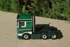 WSI / CAMION DAF XF SPACE CAB 6 X 2 J. VAN WALSEM TRANSPORT   + BOITE