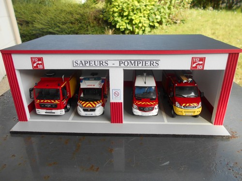 Diorama caserne de - 1/43,
