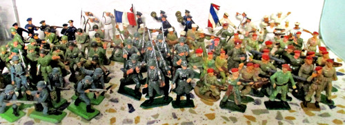 Lot 100 soldats - ,