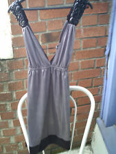 SUPERBE ROBE  (36) GUESS  (+de 100 euros)