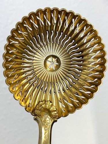 Saupoudreuse argent fourré - saupoudreuse,