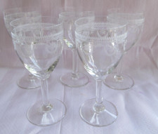 Série de 5 verres à vin