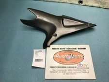 Carénage latéral droit