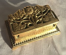Boite à timbres en bronze à décor de tournesol