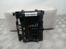 9650663880 boîtier fusibles