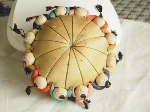 Coussin porte aiguilles - porte,