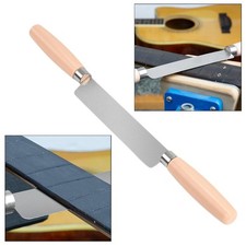 Réparation du manche de guitare avec double manche en bois et cale de