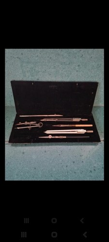 Boîte compas ancienne - de,