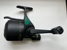 ancien moulinet capoté  DC70 (Daiwa?) , 270 grs,  en très bon état