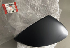 Coque de rétroviseur avant