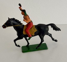 Starlux - Indiens - Série Ordinaire 65 - Cavalier Tomahawk cheval noir trot (réf