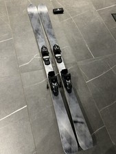 Ski Lacroix Sport + Fixation. Unique Car Prototype.