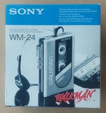 ---  SONY WALKMAN WM-24. BOITE VIDE / EMPTY BOX  + NOTICES  ---