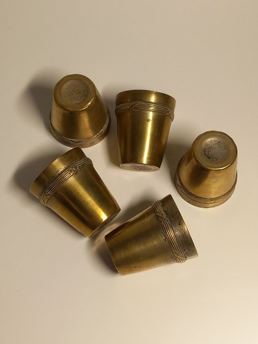 Anciens petits gobelets - 5,