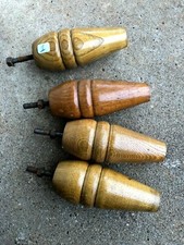 n°1) lot 4 pieds en bois / lit, meuble vintage armoire, commode, enfilade  etc..