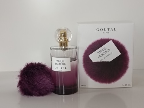 Flacon parfum tenu de - de,
