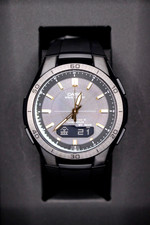 Montre radio atomique solaire CASIO WAVE CEPTOR WVA-M640B-1A2JF...