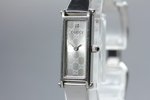 Presque comme neuve montre - neuve],