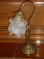 Très Jolie Lampe de bureau en Bronze Ange Chérubin tulipe pate de verre fleurs