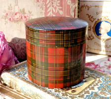 ANCIENNE BOITE à POUDRE en BOIS décor TARTAN ECOSSAIS XIXe