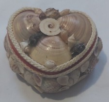 Boîte à bijoux coquillages en forme de cœur