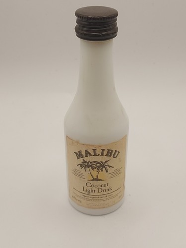 Mignonnettes alcool malibu - alcool,