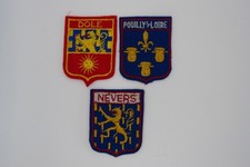 3 ECUSSONS BRODES EN TISSU À