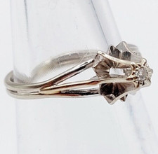 Bague solitaire art deco or