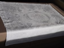 3 serviettes ou nappes, pour