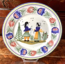 Assiette en faïence Henriot