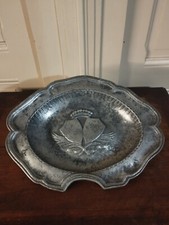 Plat à barbe en Étain 18