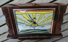 ancien réveil en bakélite décor pointilliste inspiré du pop art américain 