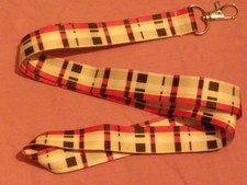 CARREAU rouge noir beige jau