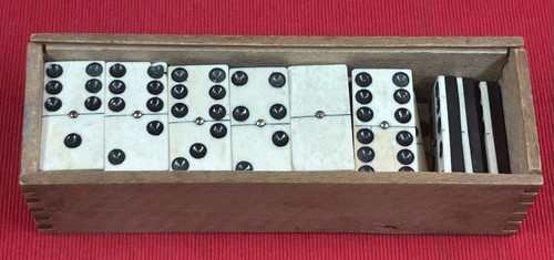 Ancien jeu dominos - ,