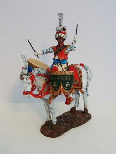 Figurine del prado - del, tambour