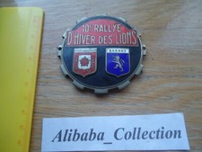 PLAQUE BADGE  AUTOMOBILE CLUB VOITURE CALANDRE 10 RALLYE HIVER LIONS BERNAY PACY