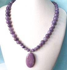 Collier en Jade violet de Turquie- réglable de 46 - 48cm- 240.Cts- Argent massif