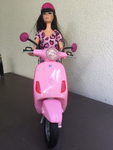 Scooter vespa barbie - barbie,