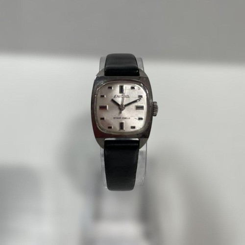 Montre bracelet vintage - montre-bracelet, à