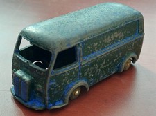RARE voiture miniature DINKY