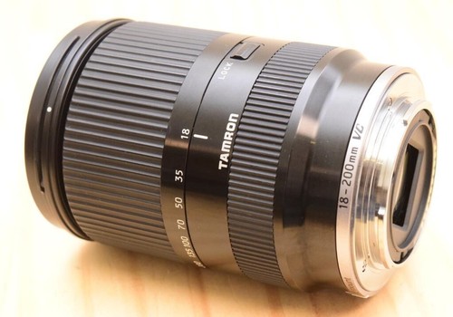 Tamron 200mm 6 - f3.5-6.3, di