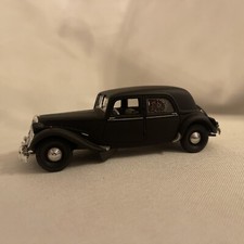 Citroen Traction 15 six 1951 - 1/42 - NOREV 
