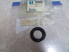 NOS OEM Yamaha Joint Huile