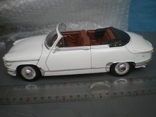 1/18 Panhard PL17 cabriolet blanc 1961 -1964 Neuf  Solido 8174 no box
