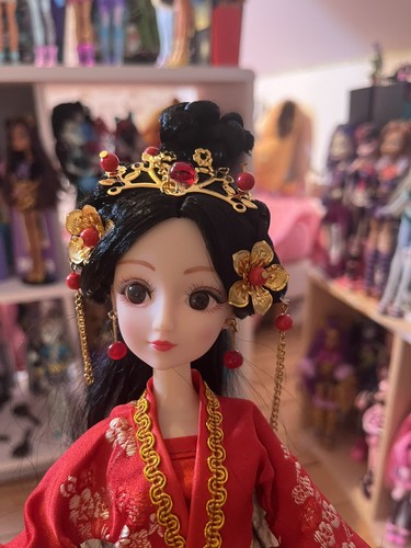 Poupée impériale chinoise - poupée,