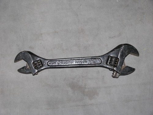 Outil ancienne clef molette - ancienne,