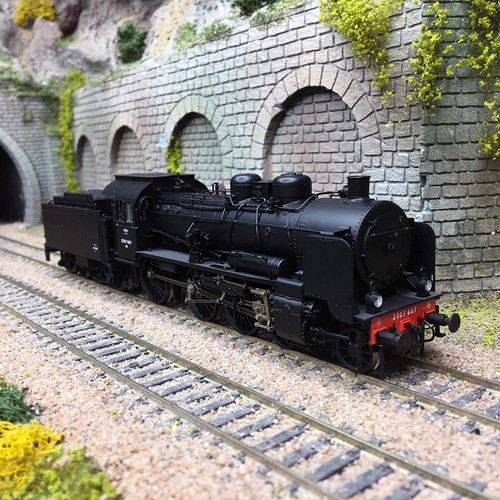 Locomotive vapeur 230 - locomotive,